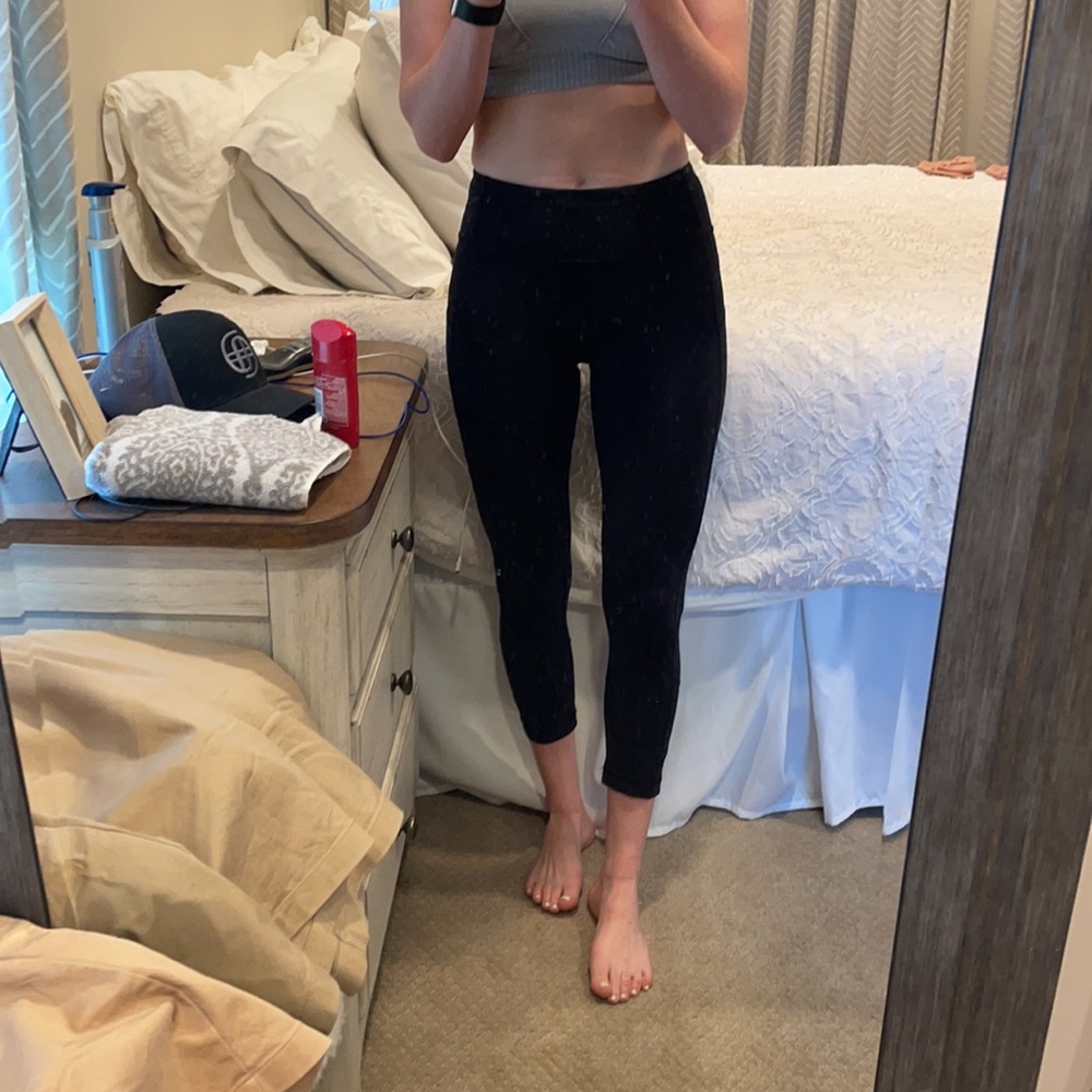 Lululemon Run On Crop